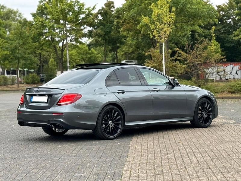 Gebraucht Mercedes E400 340 PS (250 kW) 2018 Grau Limousine