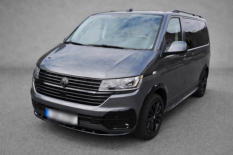 Gebraucht VW Multivan Comfortline 150 PS (110 kW) 2022 Grau Van