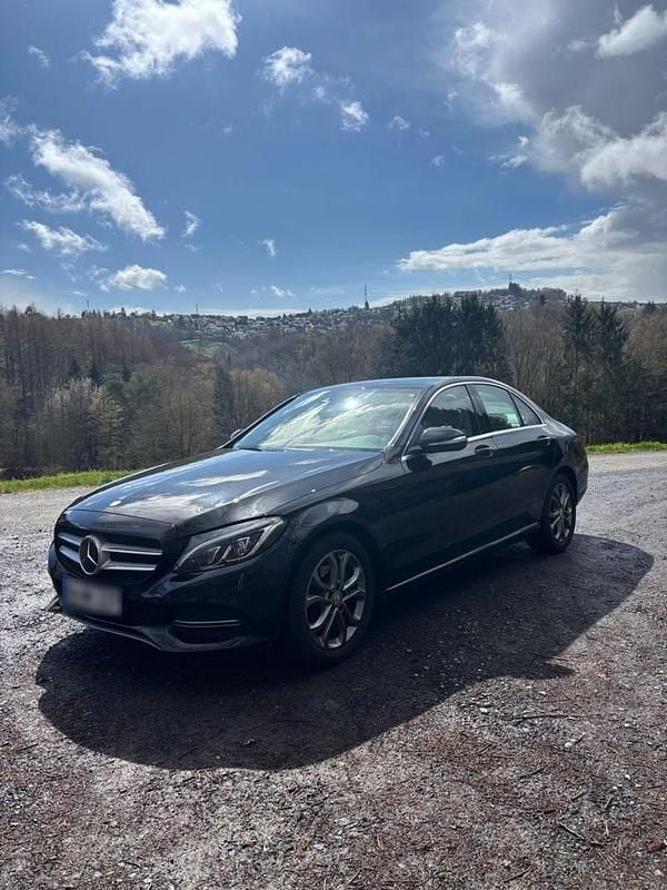 Gebraucht Mercedes C200 184 PS (135 kW) 2014 Schwarz Limousine