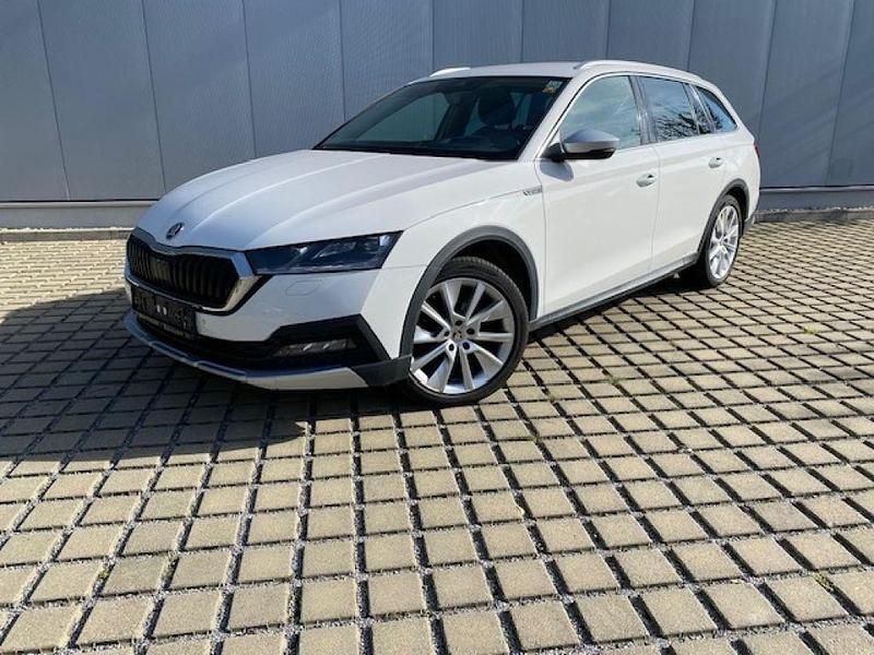 Gebraucht Skoda Octavia 150 PS (110 kW) 2022 Candy weiß Kombi