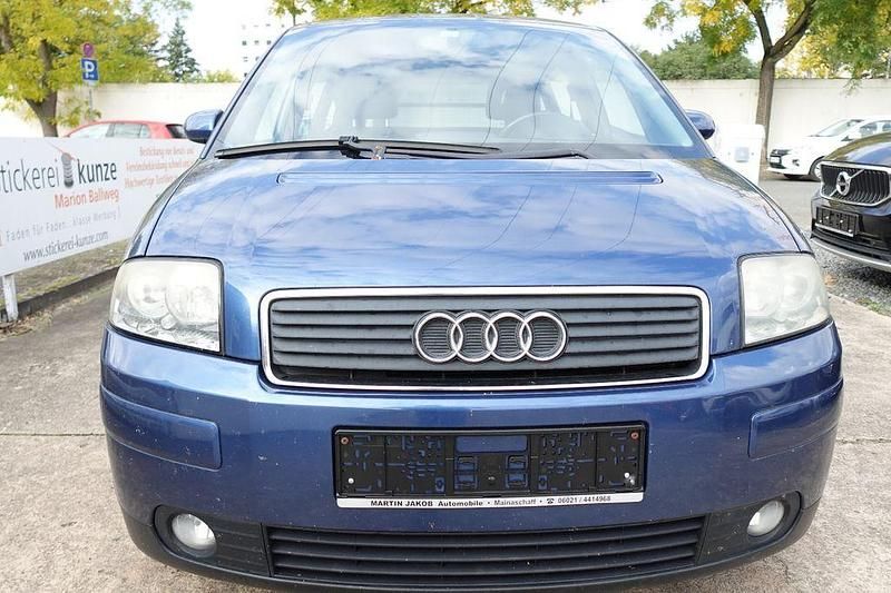 Gebraucht Audi A2 110 PS (80 kW) 2004 Blau Kleinwagen