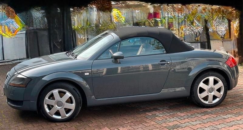 Grau Gebraucht 2001 Audi TT Roadster Cabrio | 6.250 € (Teuer) - Bild 1/4