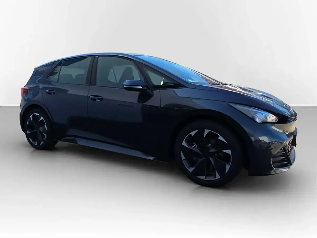 Second-hand Cupra Born 150 kW (204 CP) 2024 Gri Hatchback