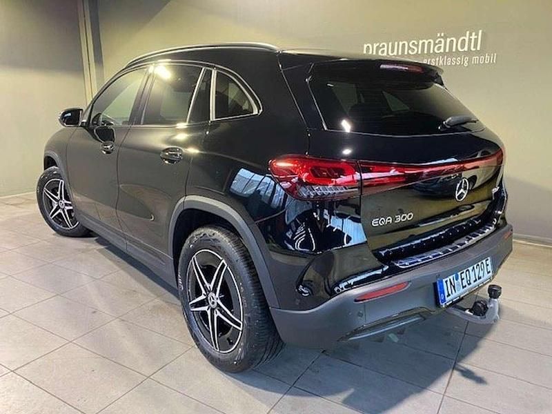 Gebraucht Mercedes EQA300 AMG 167 kW (228 PS) 2023 Nachtschwarz SUV