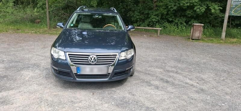 Blau Gebraucht 2007 VW Passat Kombi | 2.450 € (Guter Preis) - Bild 1/4