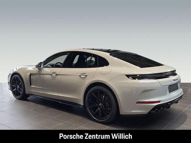 Neu Porsche Panamera 4 E-Hybrid 470 PS (345 kW) 2025 Kreide Kleinwagen