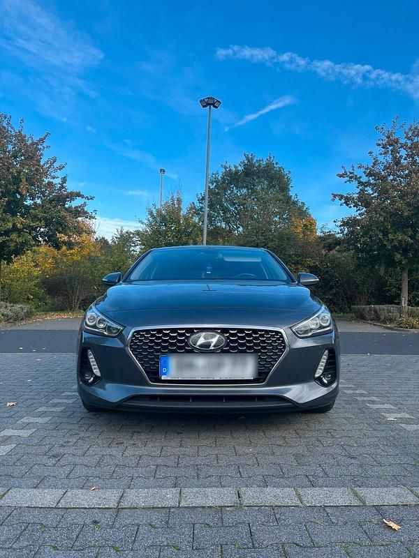 Gebraucht 2017 Hyundai i30 Kleinwagen | 13.500 € (Teuer) - Bild 1/4