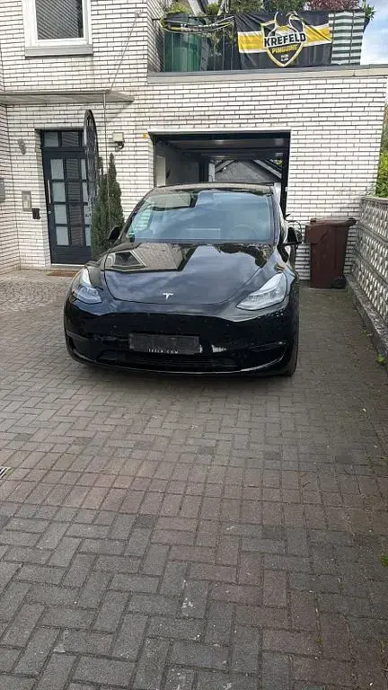 Second-hand Tesla Model Y Performance 320 kW (436 CP) 2023 Negru SUV