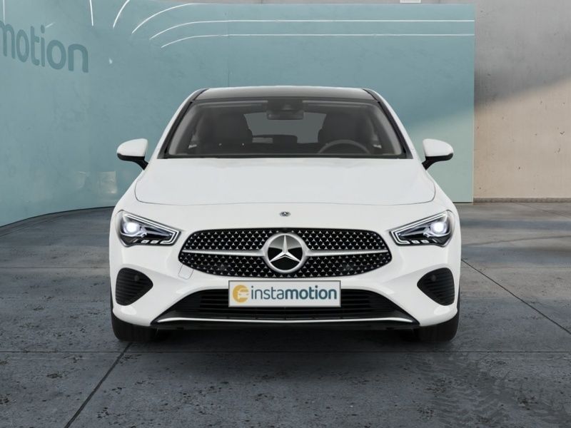 Gebraucht Mercedes CLA180 136 PS (100 kW) 2023 Weiß Limousine