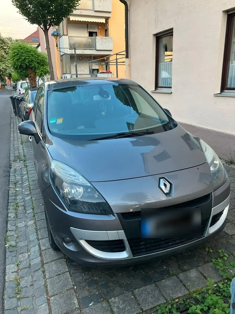Gebraucht Renault Scénic III 130 PS (95 kW) 2011 Grau Van / Kleinbus