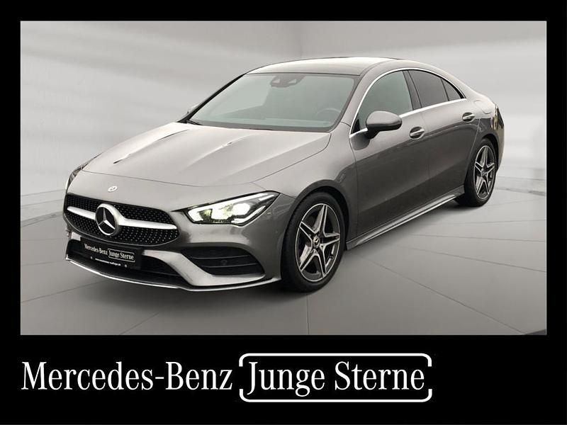 Grau Gebraucht 2021 Mercedes CLA220 AMG Limousine | 33.889 € (Etwas zu teuer) - Bild 1/4
