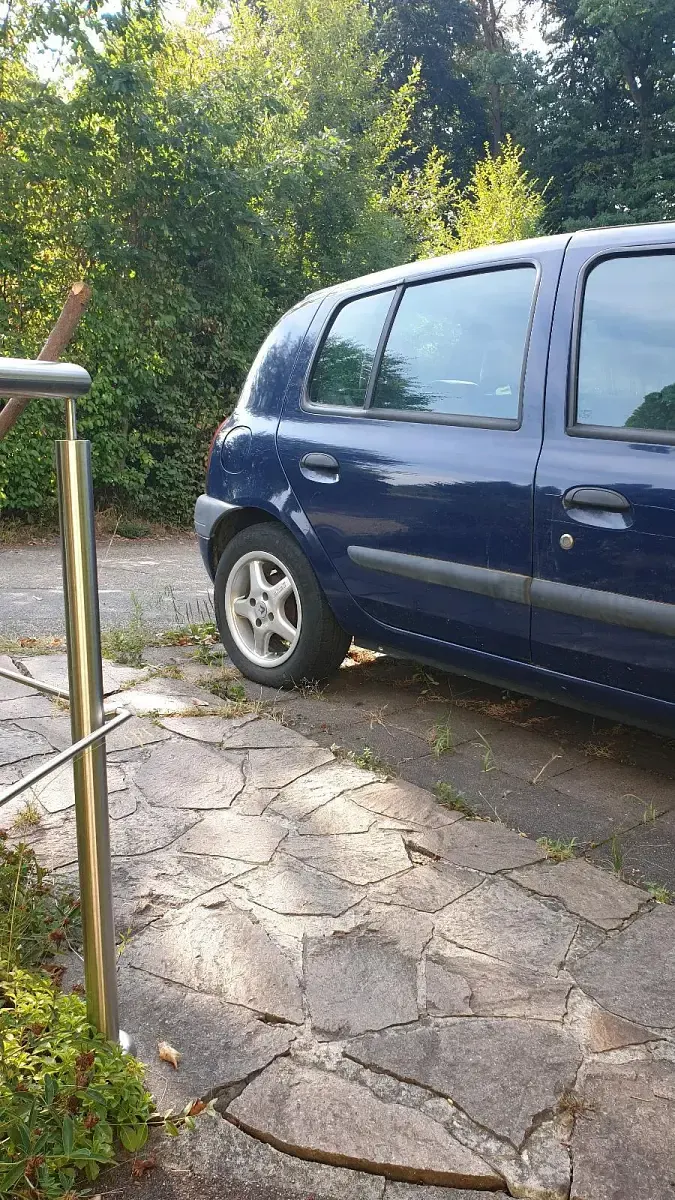 Gebraucht Renault Clio 92 PS (67 kW) 2001 Blau Kleinwagen