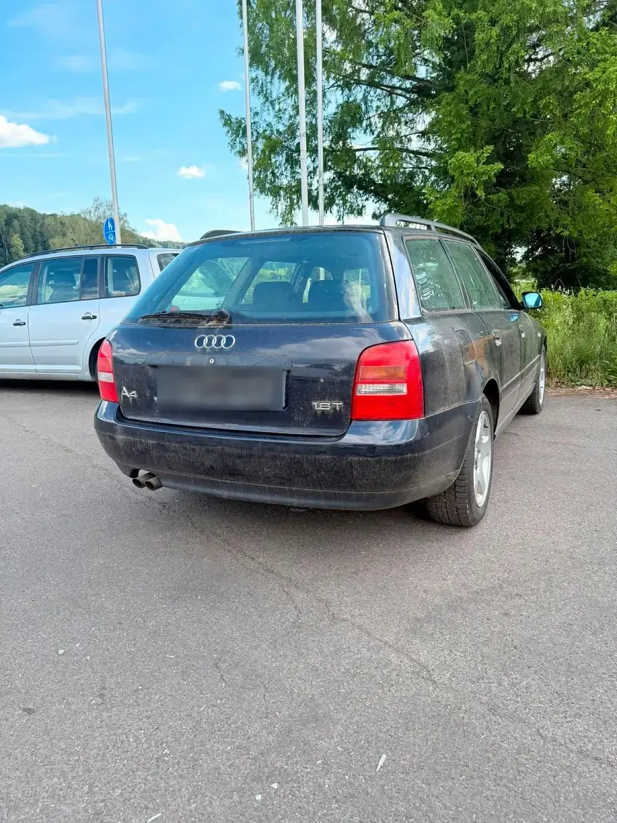 Gebraucht Audi A4 150 PS (110 kW) 1999 Blau Kombi