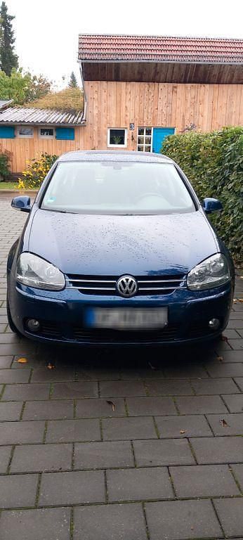 Blau Gebraucht 2008 VW Golf VI Trendline Limousine | 2.500 € (Superpreis) - Bild 1/4