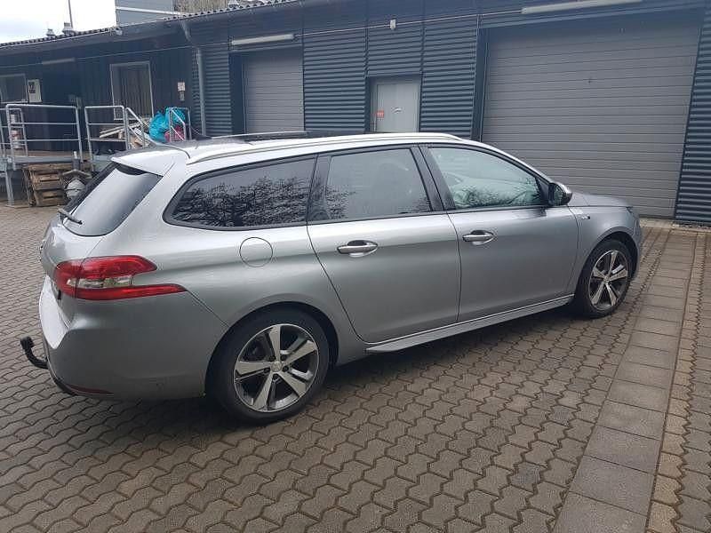 Grau Gebraucht 2016 Peugeot 308 Style Kombi | 5.999 € (Guter Preis) - Bild 1/4