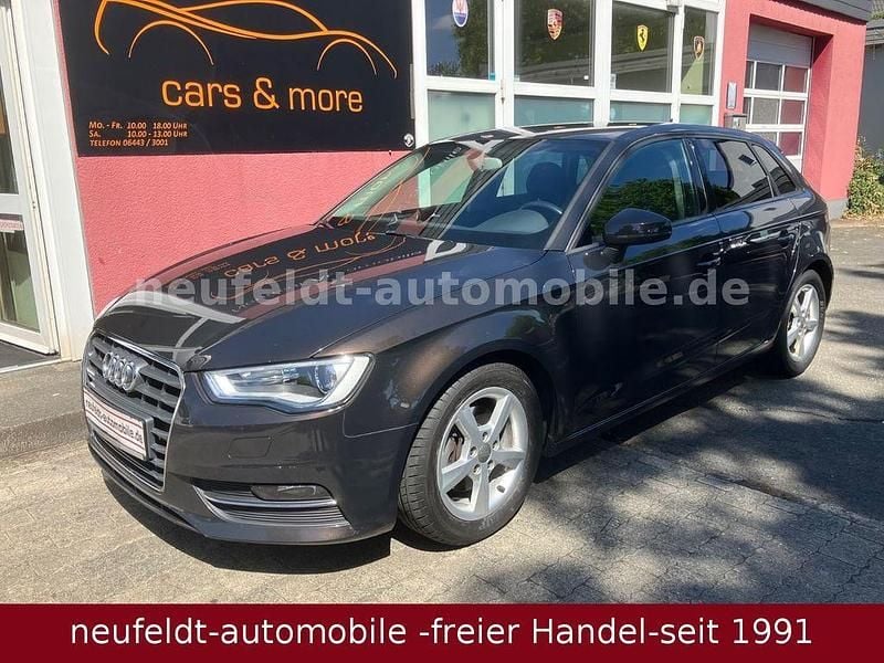 Braun Gebraucht 2013 Audi A3 Sportback Ambition Limousine | 9.890 € (Guter Preis) - Bild 1/4
