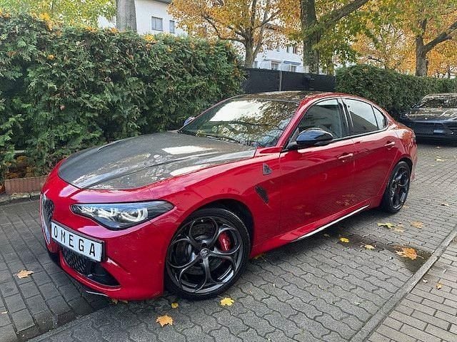 Rot Gebraucht 2024 Alfa Romeo Giulia Quadrifoglio Limousine | 69.950 € (Fairer Preis) - Bild 1/4