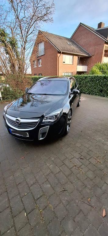 Schwarz Gebraucht 2016 Opel Insignia OPC Kombi | 11.700 € (Fairer Preis) - Bild 1/4