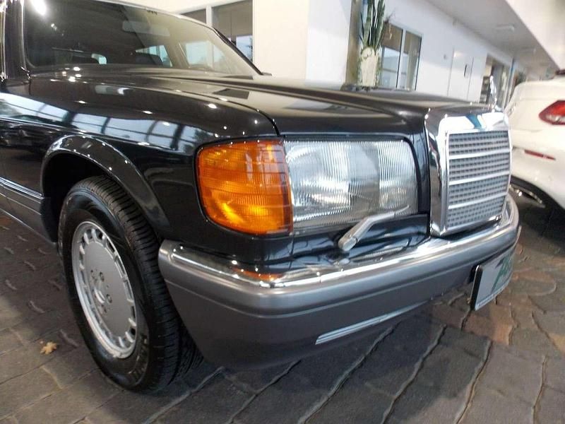 Gebraucht Mercedes 560 279 PS (205 kW) 1990 Schwarz Limousine