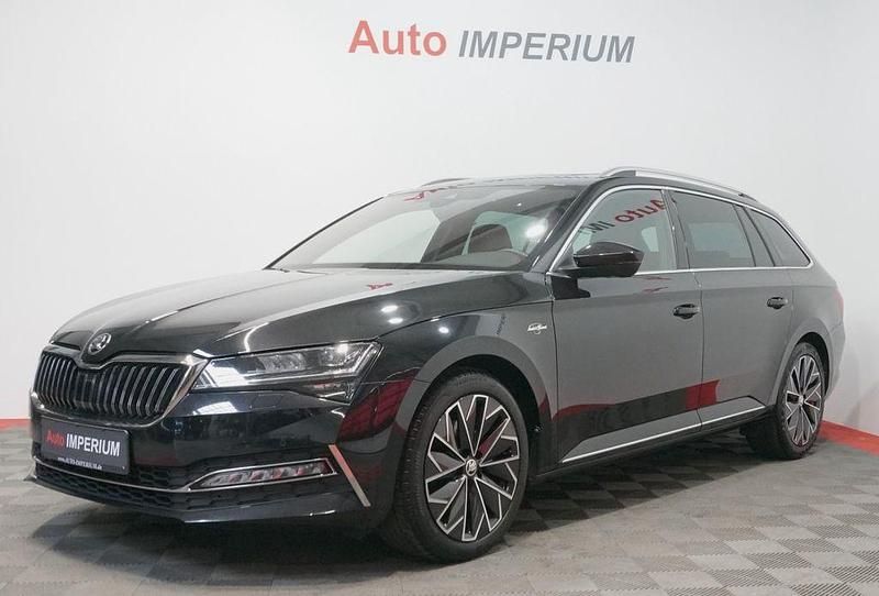 Schwarz Gebraucht 2021 Skoda Superb LAURIN & KLEMENT Kombi | 30.590 € (Fairer Preis) - Bild 1/4