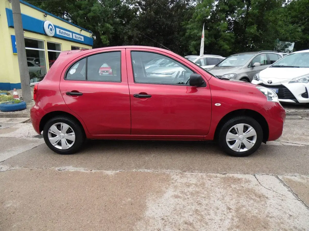 Gebraucht Nissan Micra Visia 80 PS (58 kW) 2017 Intense red (m) (metallic) Kleinwagen