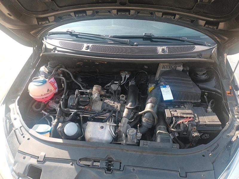 Gebraucht Skoda Roomster 105 PS (77 kW) 2011 Schwarz Van / Kleinbus