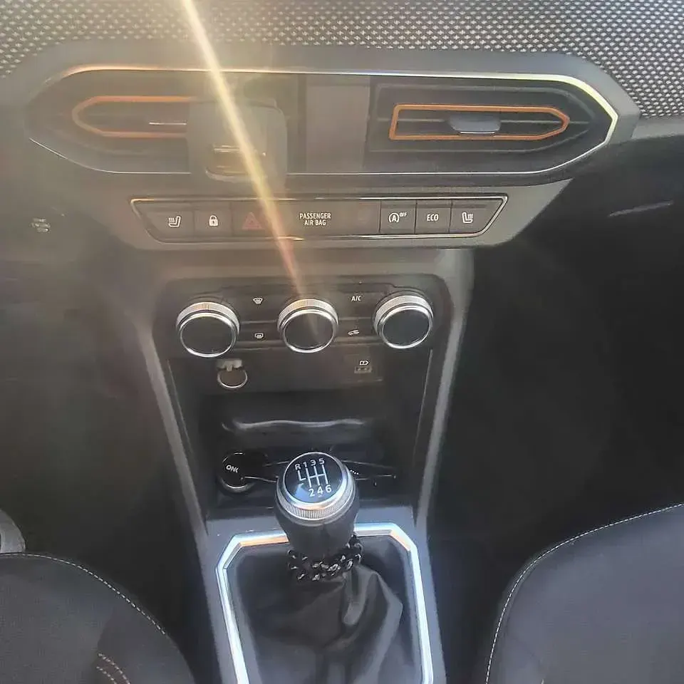 Gebraucht Dacia Sandero Comfort 91 PS (66 kW) 2022 Schwarz Limousine