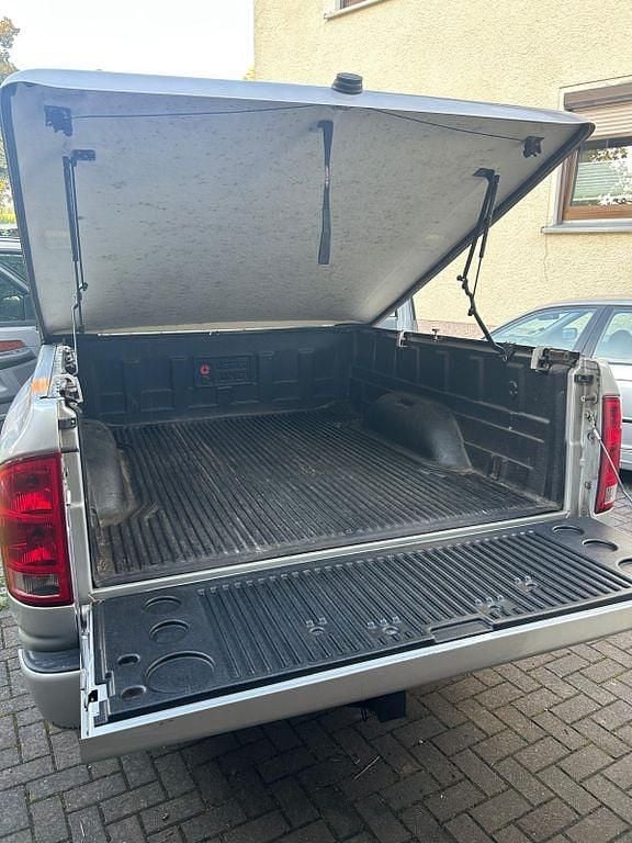 Second-hand Dodge Ram 345 CP (253 kW) 2006 Pickup