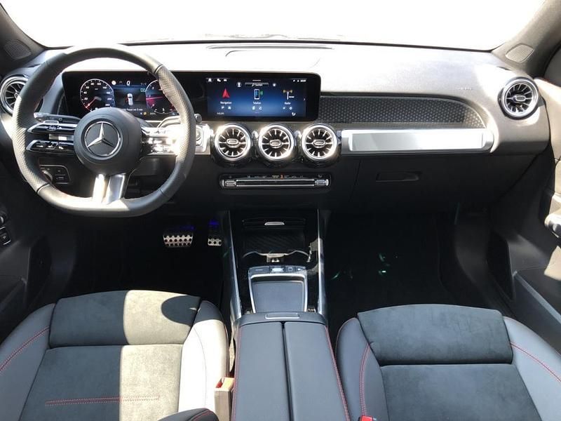 Gebraucht Mercedes GLB200 150 PS (110 kW) 2025 Grau metalliclack mountaingrau SUV
