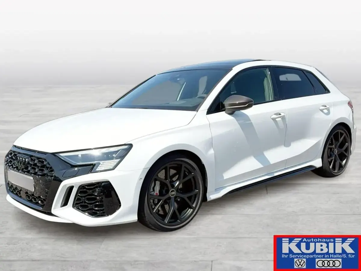 Gebraucht Audi RS3 Sportback Ambiente 400 PS (294 kW) 2023 Kleinwagen