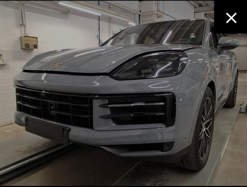 Arktikgraumetallic Gebraucht 2024 Porsche Cayenne SUV | 94.999 € (Superpreis) - Bild 1/4
