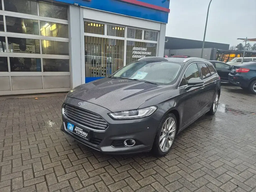 Gebraucht Ford Mondeo Titanium 160 PS (117 kW) 2018 Grau Limousine