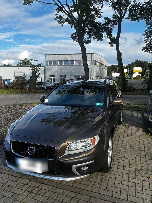 Gold Gebraucht 2015 Volvo XC70 Summum Kombi | 24.800 € (Teuer) - Bild 1/4