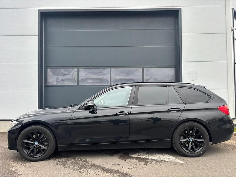 Gebraucht BMW 320 184 PS (135 kW) 2015 Schwarz Kombi