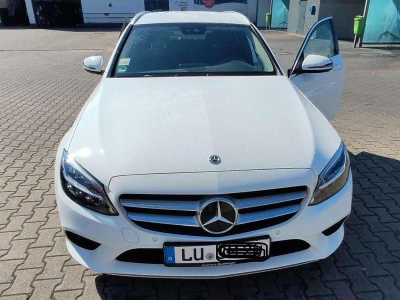 Weiß Gebraucht 2020 Mercedes C220 Kombi | 22.900 € (Guter Preis) - Bild 1/4