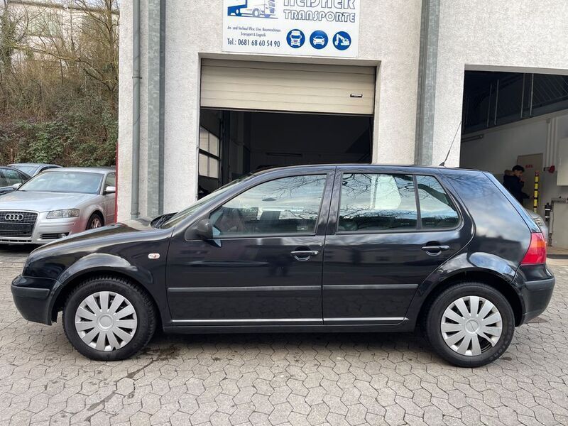 Schwarz Gebraucht 2000 VW Golf IV Limousine | 3.200 € (Fairer Preis) - Bild 1/4