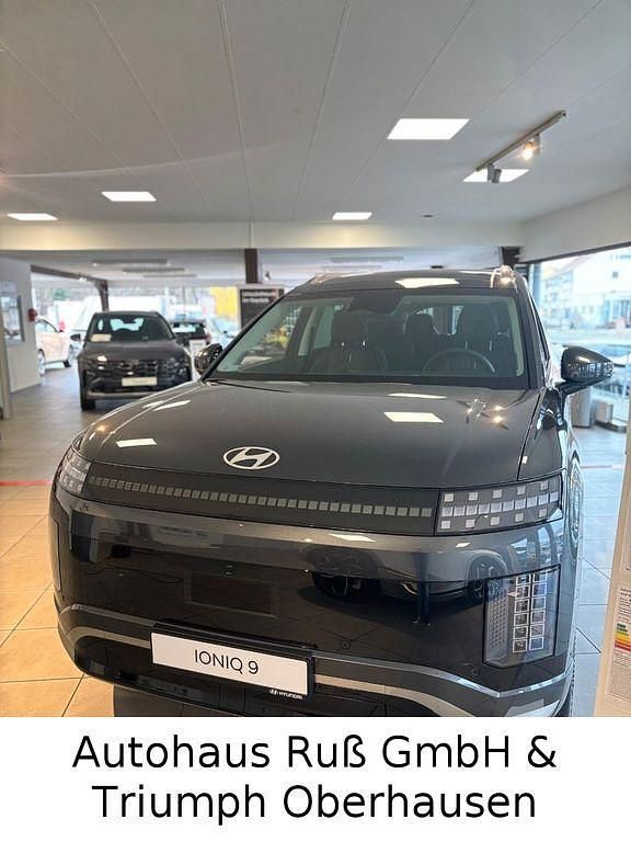 Neu Hyundai Ioniq 9 225 kW (307 PS) 2026 Grau SUV