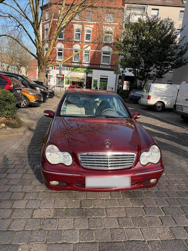 Gebraucht Mercedes 180 2000 Rot Limousine