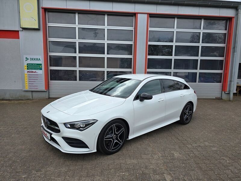 Weiß Gebraucht 2019 Mercedes CLA250 Shooting Brake AMG line Kombi | 29.000 € (Fairer Preis) - Bild 1/4