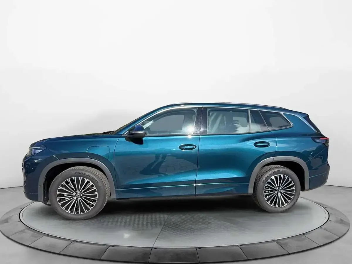 Gebraucht VW Tayron Life 205 PS (150 kW) 2025 Nightshade blue metallic SUV