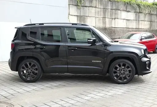 Gebraucht Jeep Renegade 131 PS (96 kW) 2024 Schwarz SUV