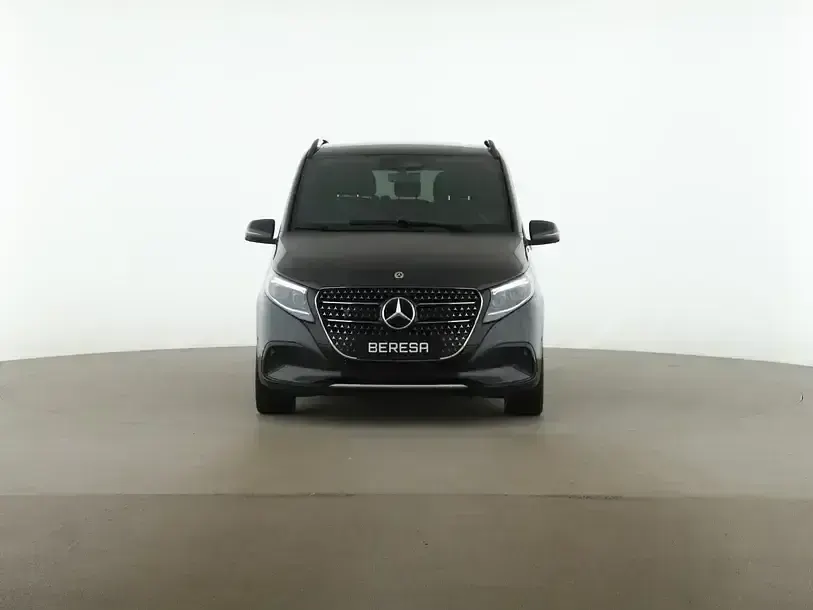 Gebraucht Mercedes V300 Avantgarde 237 PS (174 kW) 2026 Grau Van / Kleinbus
