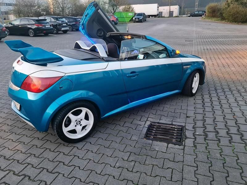 Gebraucht Opel Tigra 125 PS (91 kW) 2006 Blau Cabrio