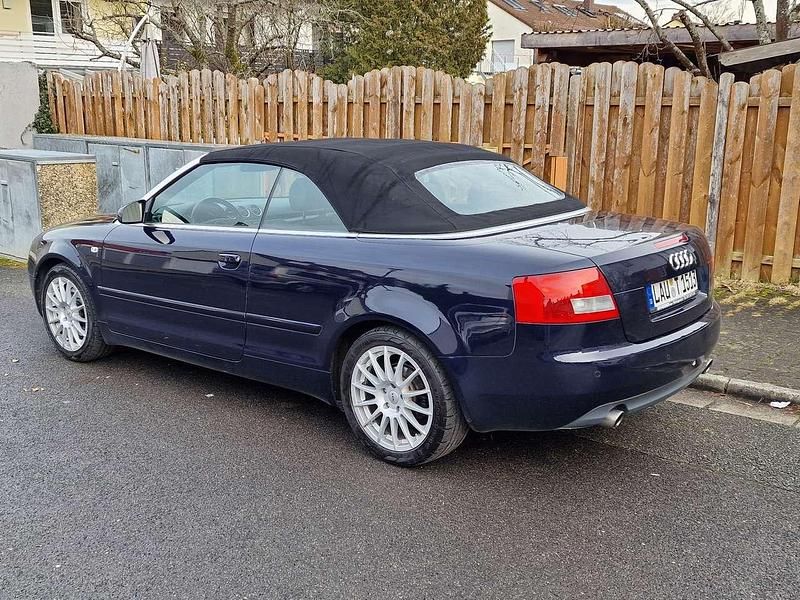 Blau Gebraucht 2002 Audi Cabriolet Cabrio | 5.499 € (Fairer Preis) - Bild 1/4