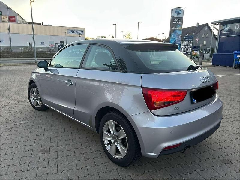 Second-hand Audi A1 90 CP (66 kW) 2015 Argintiu Hatchback