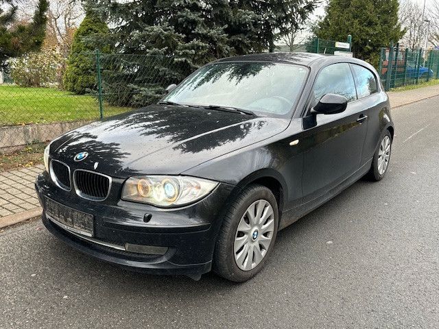 Schwarz Gebraucht 2009 BMW 116 Advantage Kleinwagen | 3.990 € (Fairer Preis) - Bild 1/4