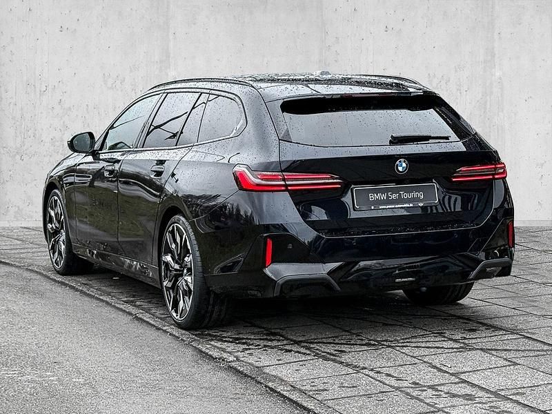 Neu BMW 540 M Sport 286 PS (210 kW) 2026 Schwarz Kombi