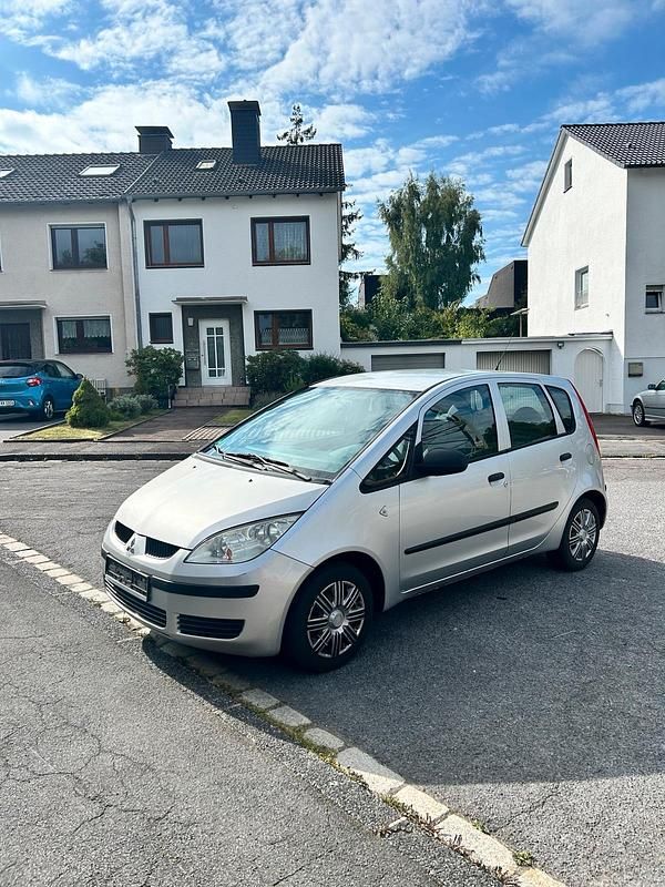 Silber Gebraucht 2005 Mitsubishi Colt Kleinwagen | 1.450 € (Fairer Preis) - Bild 1/4