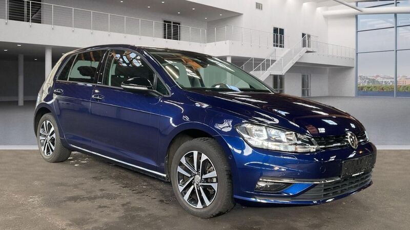 Blau Gebraucht 2019 VW Golf VII IQ Drive Limousine | 22.990 € (Teuer) - Bild 1/4