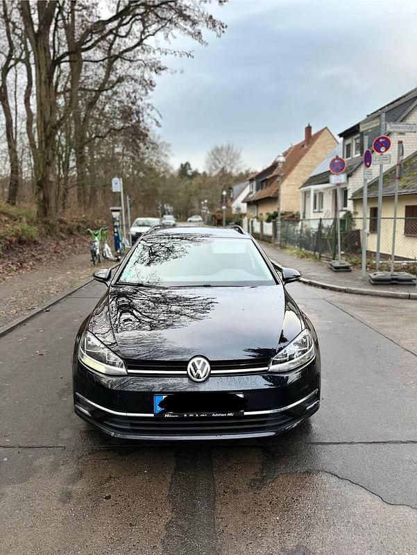 Schwarz Gebraucht 2017 VW Golf VII Kombi | 10.999 € (Superpreis) - Bild 1/4